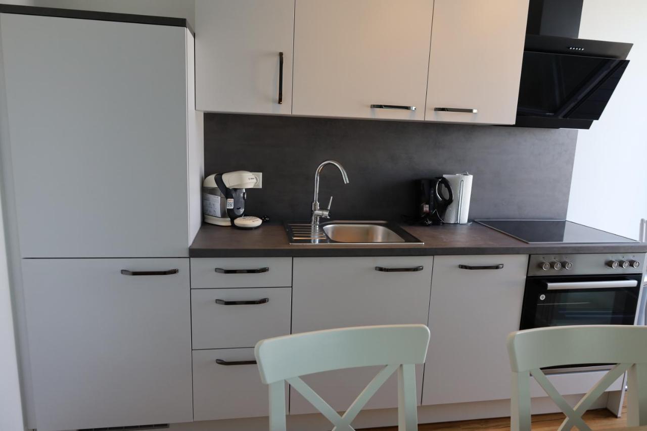 Penthouse Apartments Wina Bagian luar foto