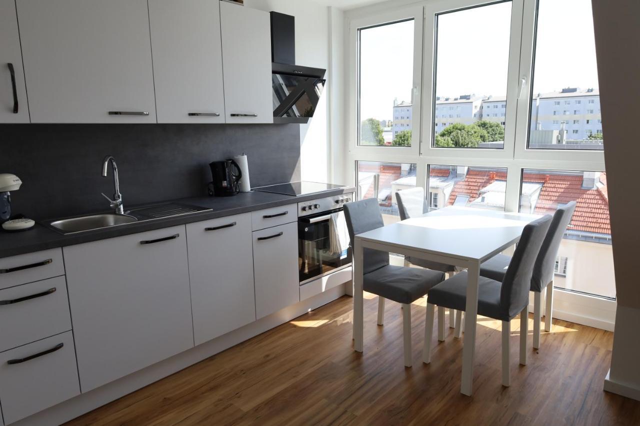 Penthouse Apartments Wina Bagian luar foto